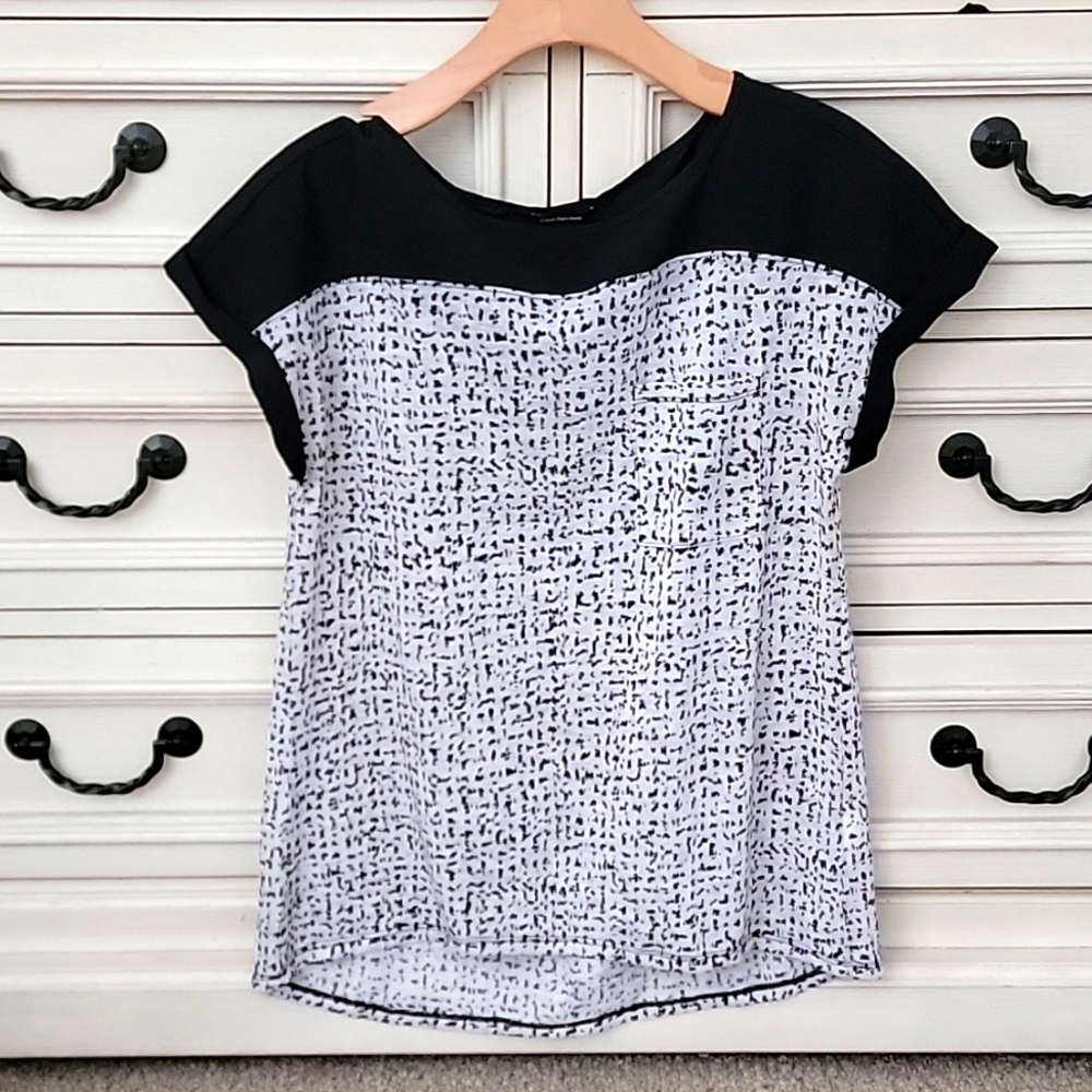 Calvin Klein black and white pocket top